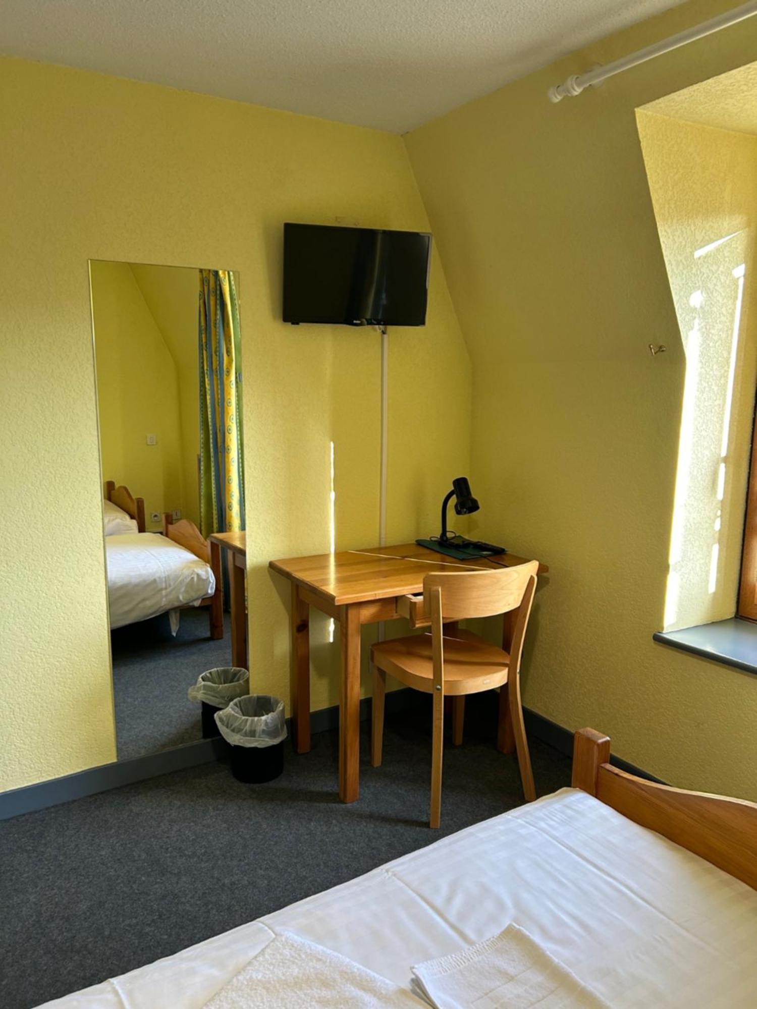 Aux Globe-Trotters Otel Murat  Dış mekan fotoğraf