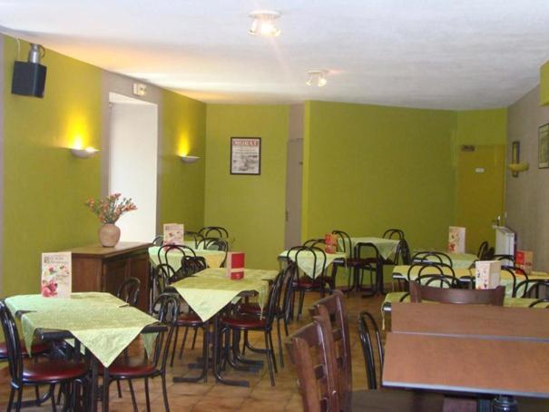 Aux Globe-Trotters Otel Murat  Dış mekan fotoğraf