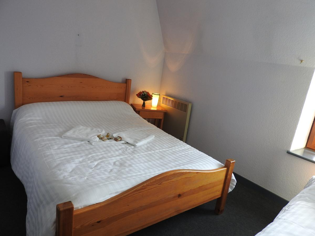 Aux Globe-Trotters Otel Murat  Dış mekan fotoğraf