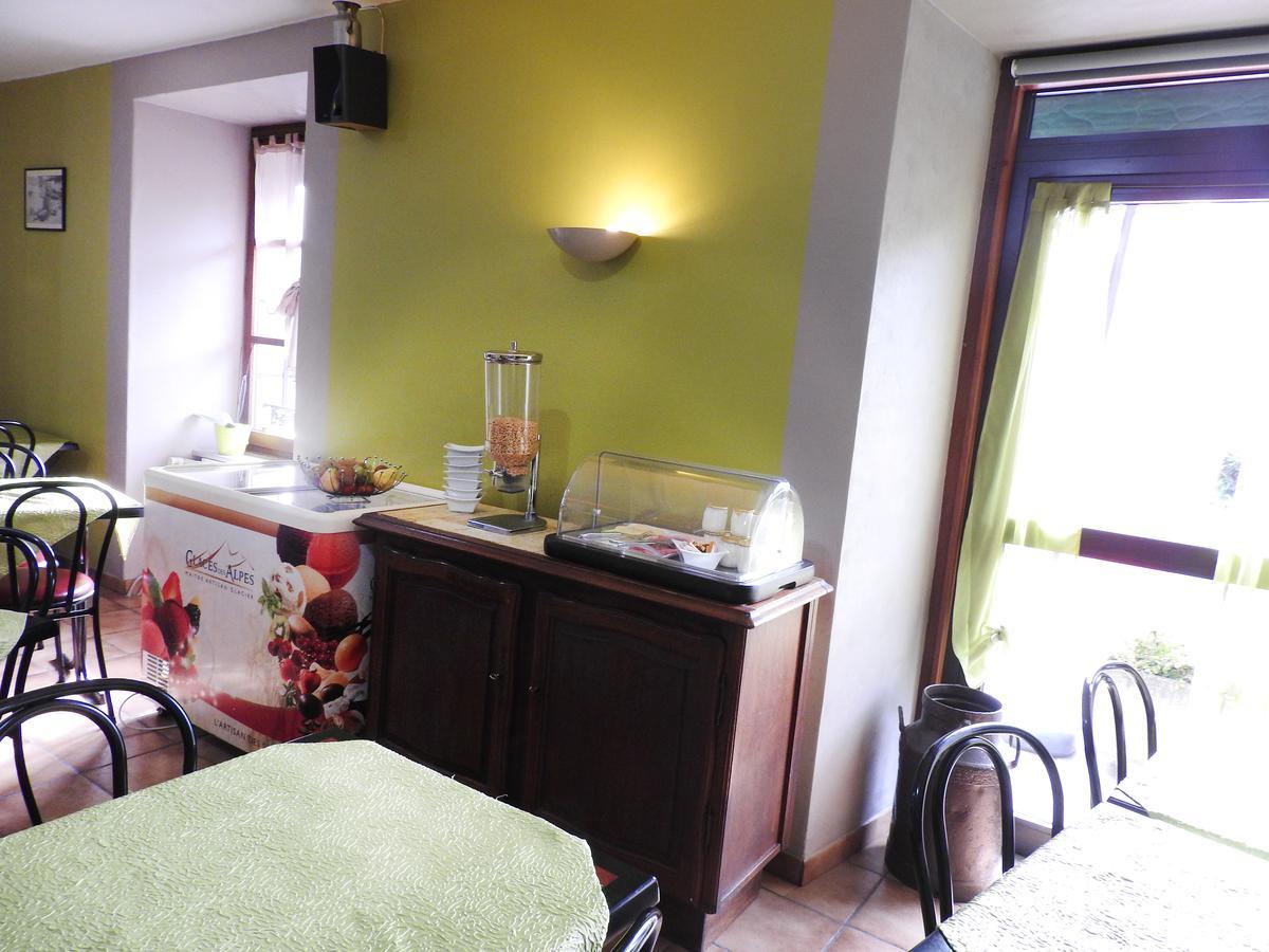 Aux Globe-Trotters Otel Murat  Dış mekan fotoğraf
